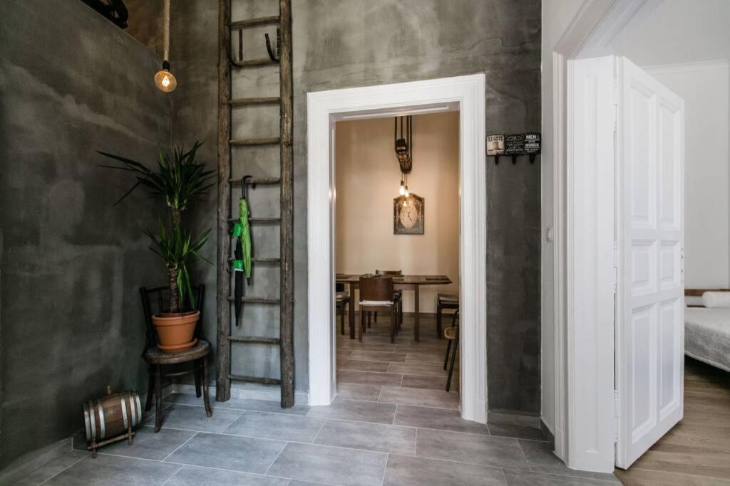 Your Gorgeous And Spacious Dream Home Free Parking Budapest Esterno foto