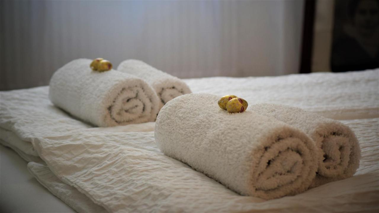 Your Gorgeous And Spacious Dream Home Free Parking Budapest Esterno foto