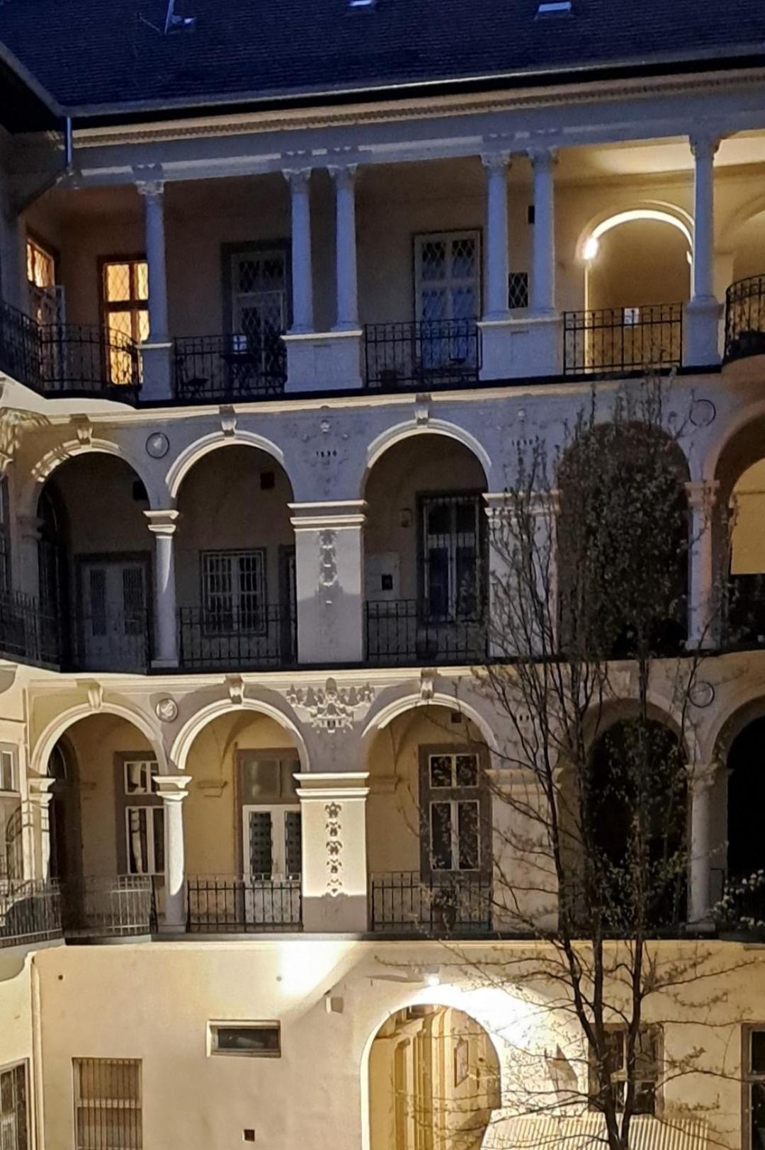 Your Gorgeous And Spacious Dream Home Free Parking Budapest Esterno foto